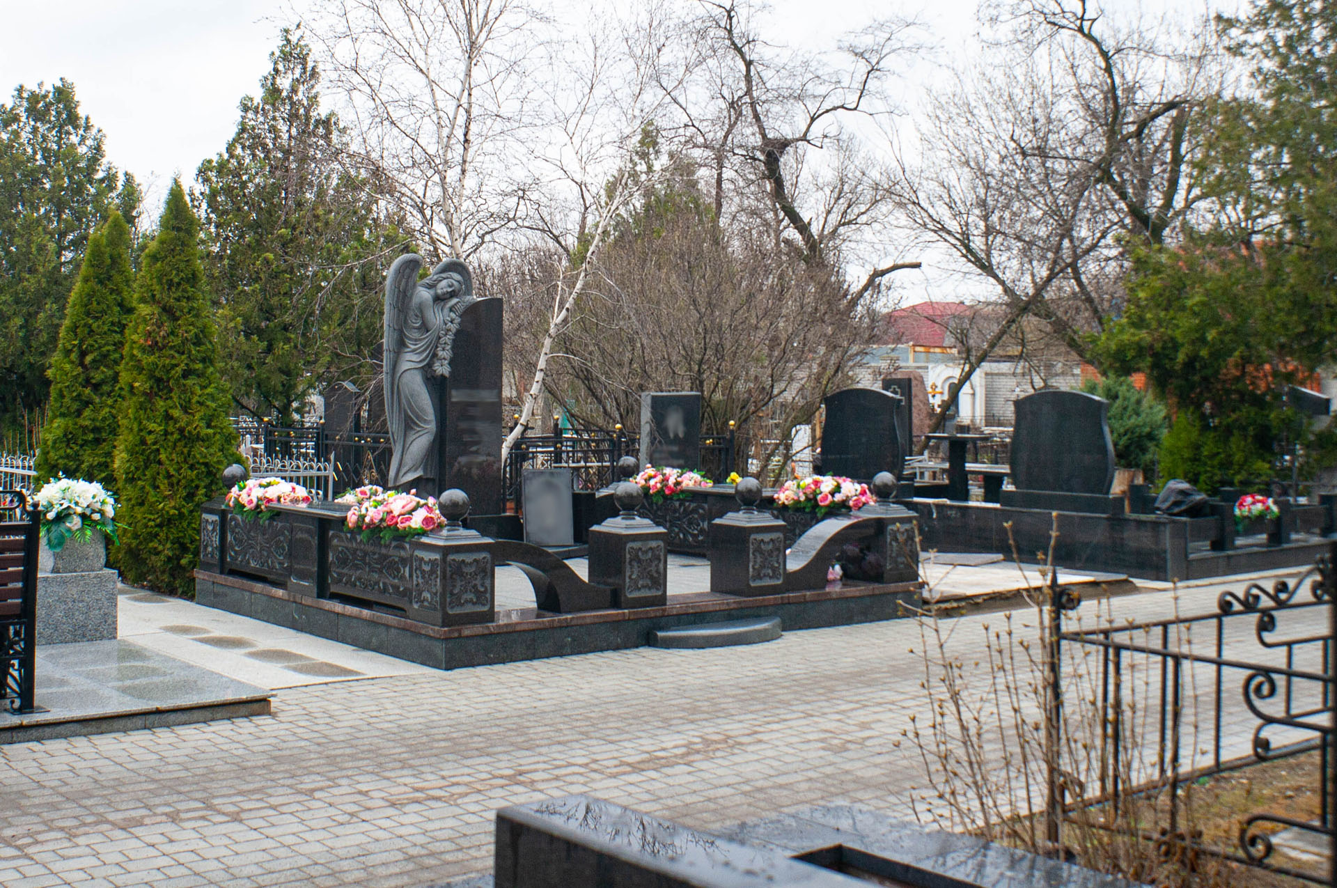 Благоустройство могил